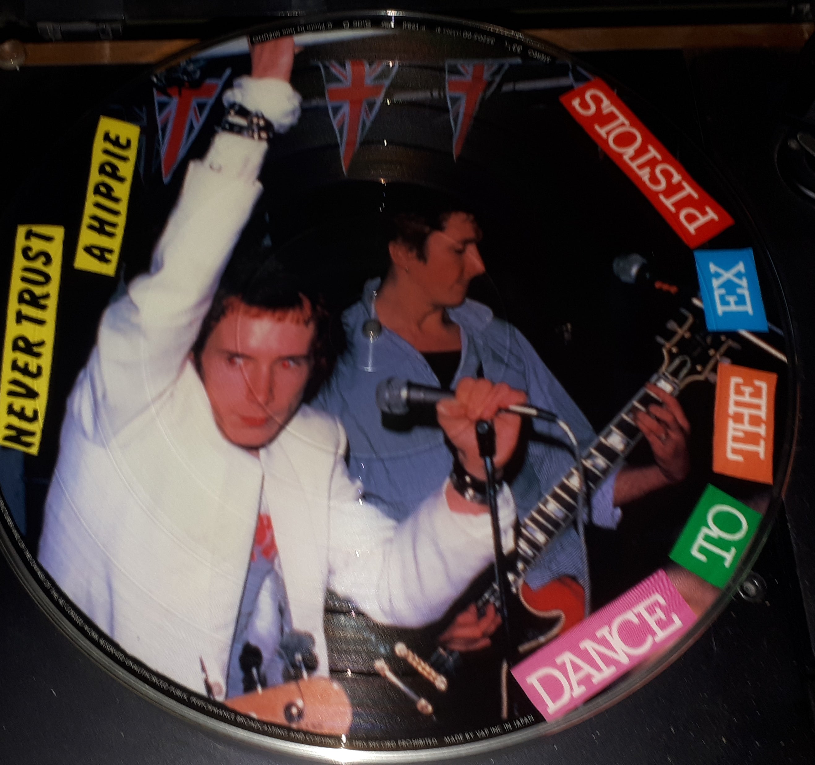 Sex Pistols / The Ex Pistols - The Swindle Continues