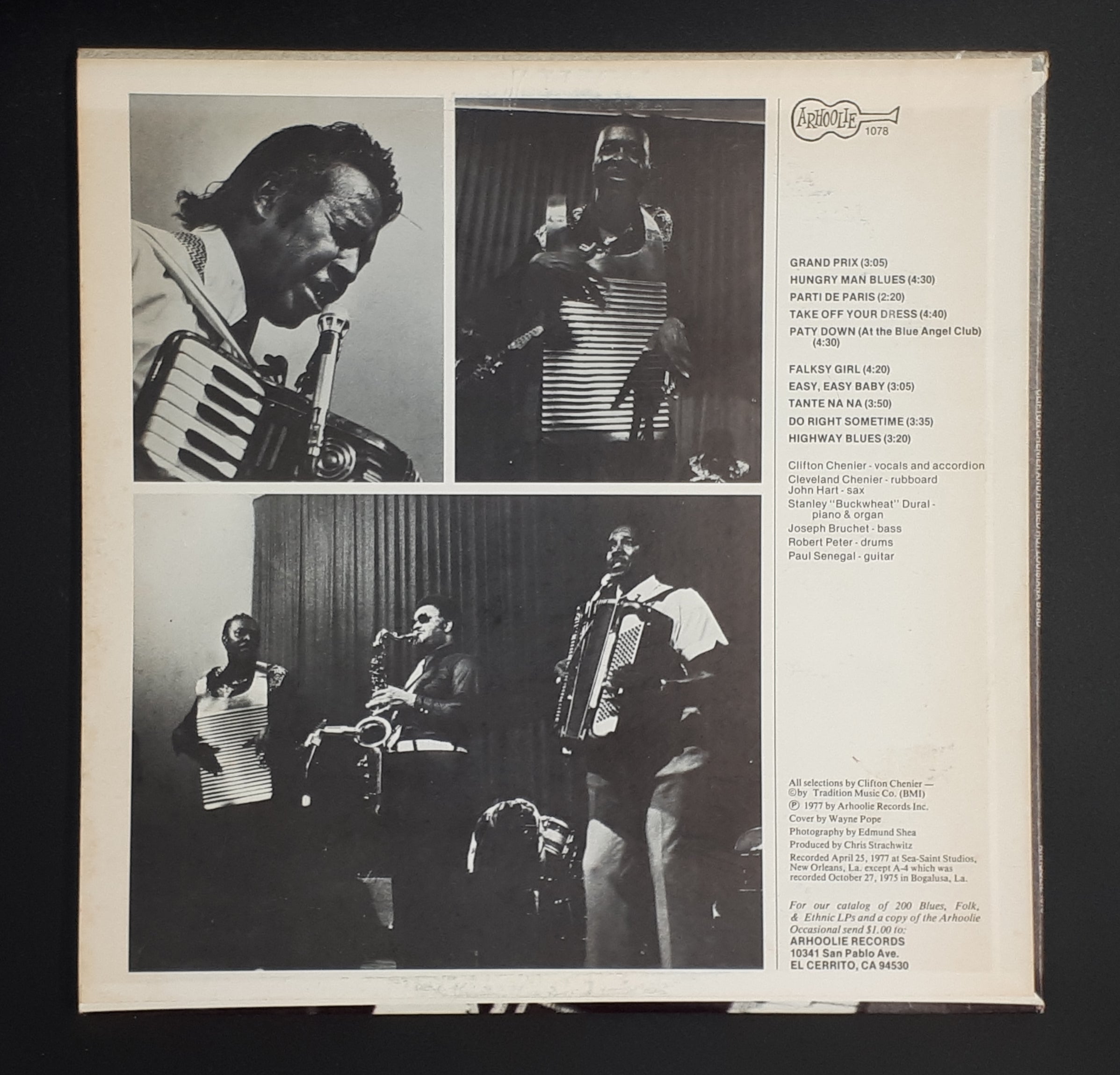 Clifton Chenier And His Red Hot Louisiana Band - Clifton Chenier And His Red Hot Louisiana Band