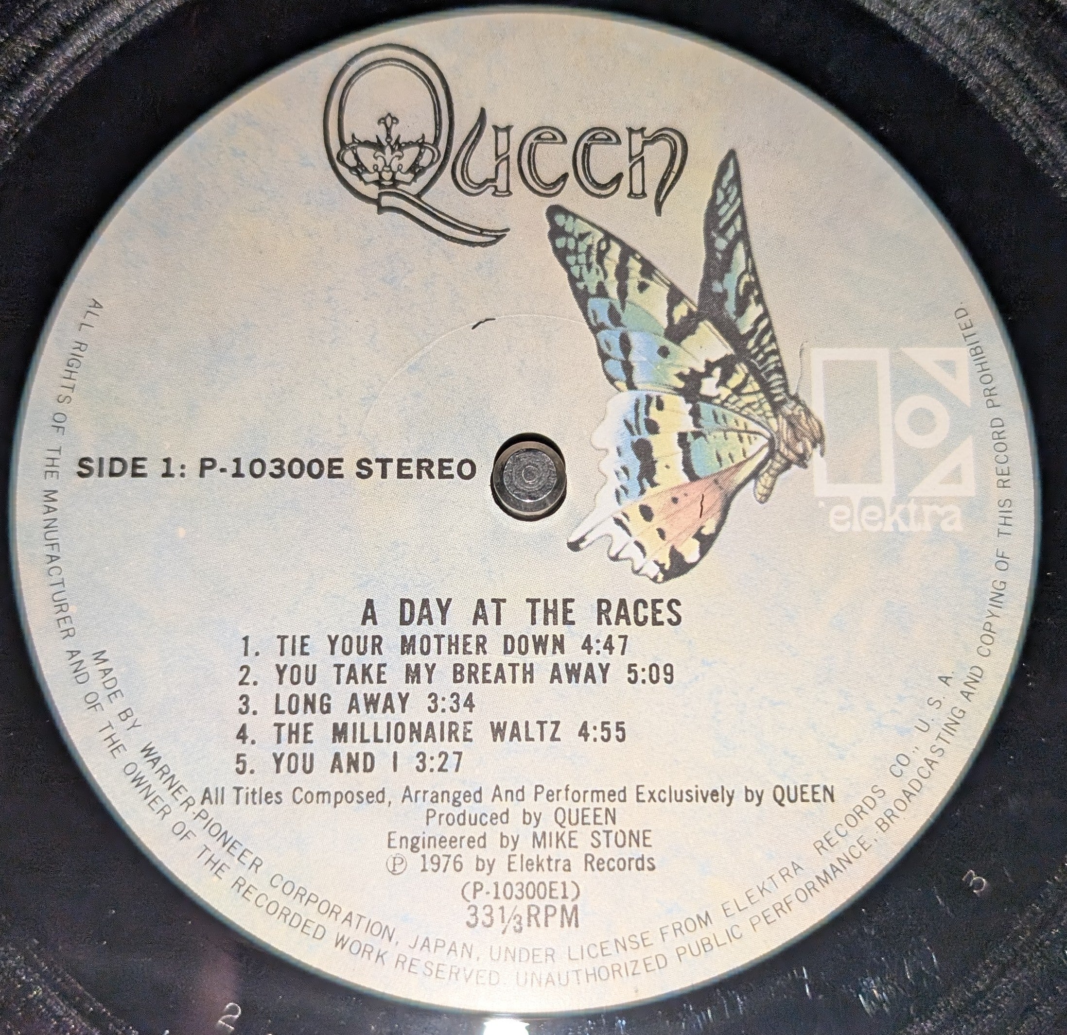 Queen - A Day At The Races 華麗なるレース