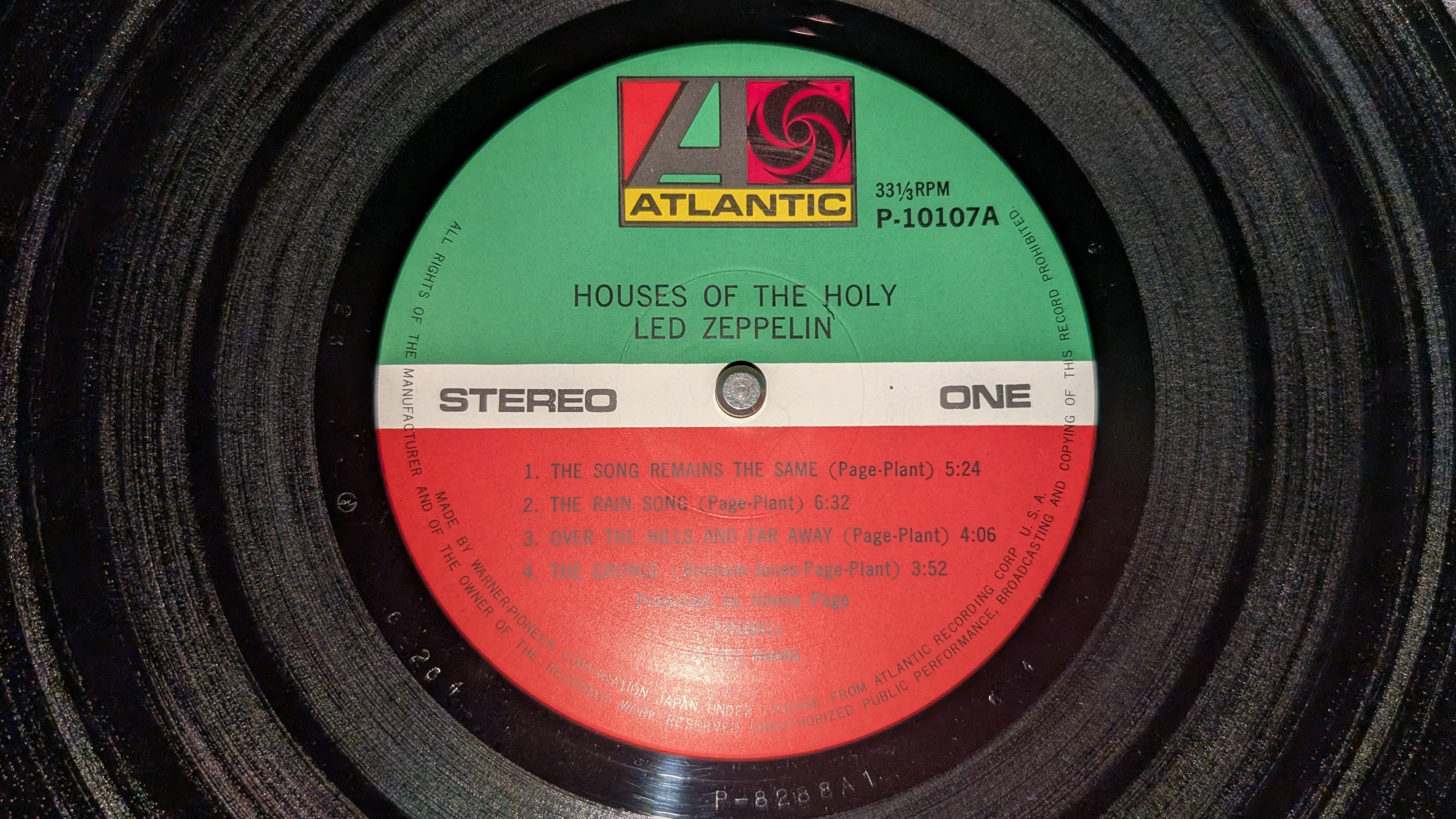 Led Zeppelin - Houses Of The Holy
