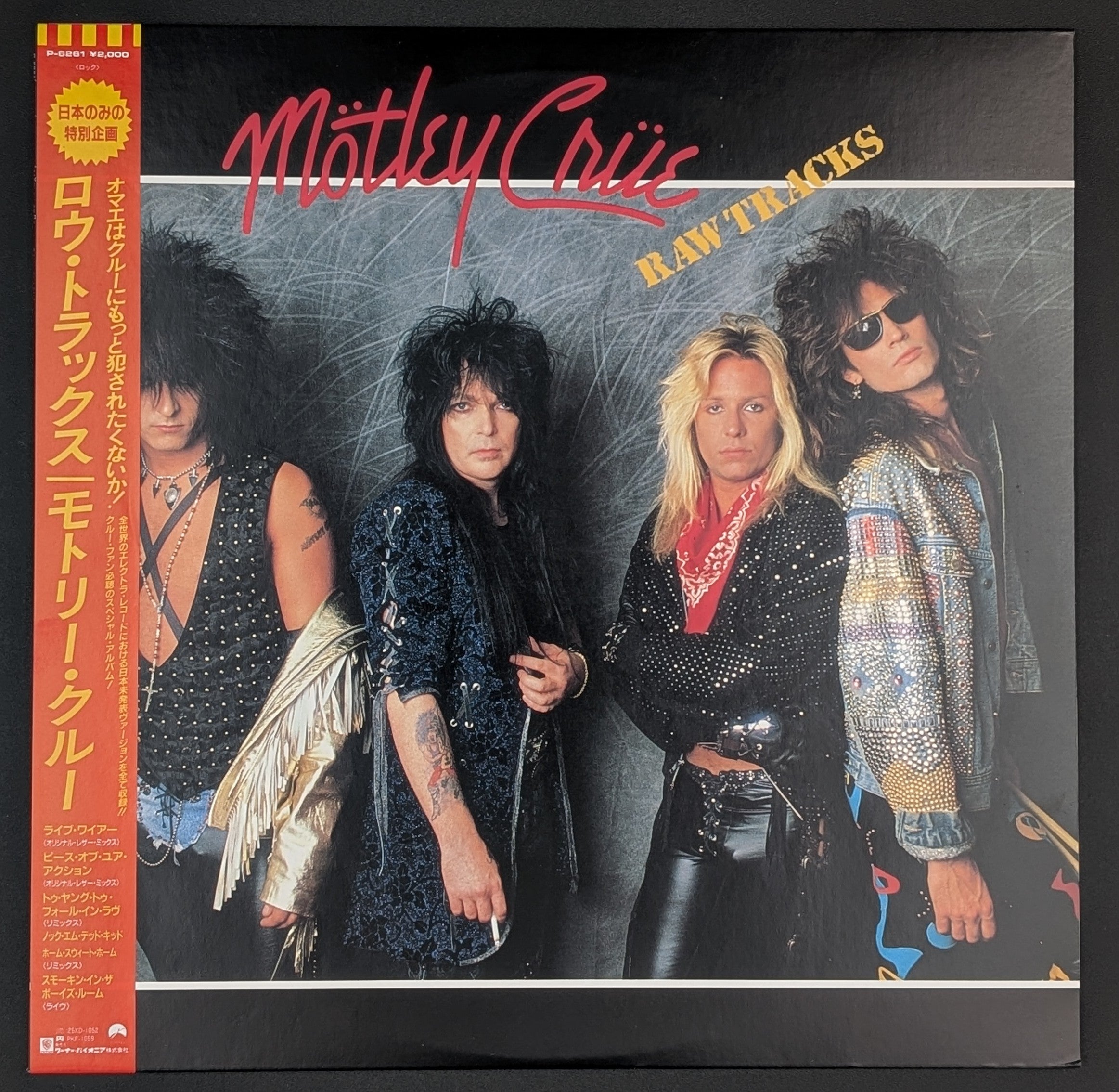 Mötley Crüe - Raw Tracks