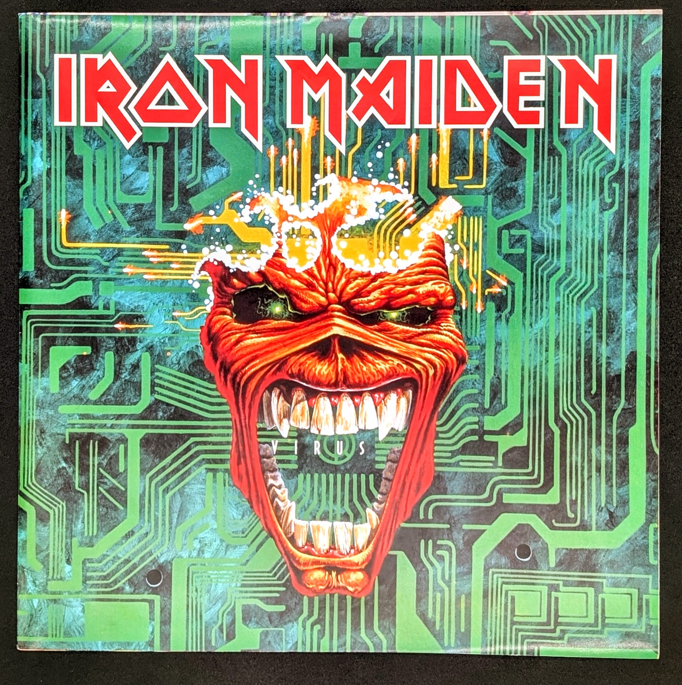 Iron Maiden - Virus