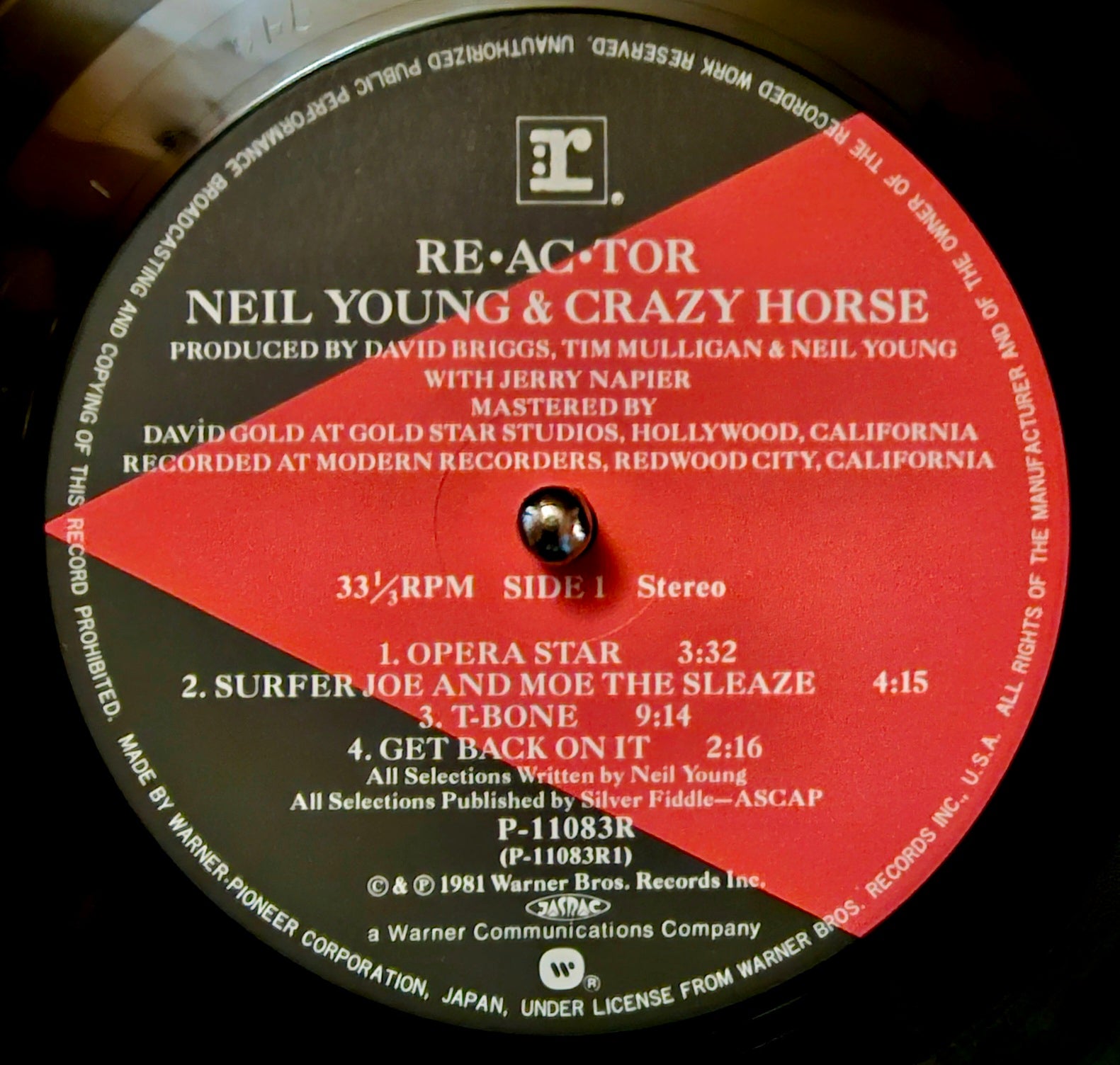 Neil Young & Crazy Horse - Reactor