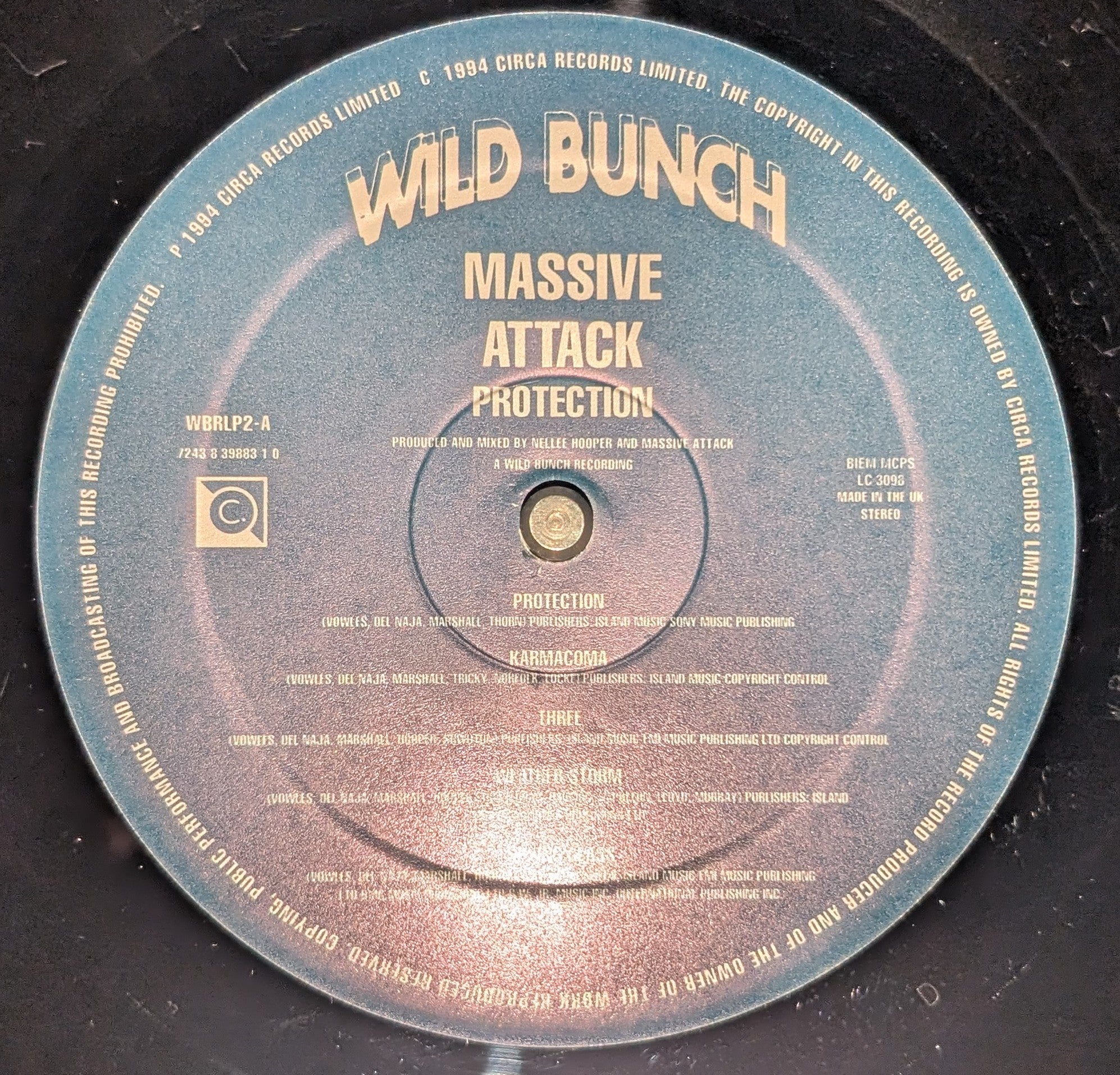 Massive Attack - Protection