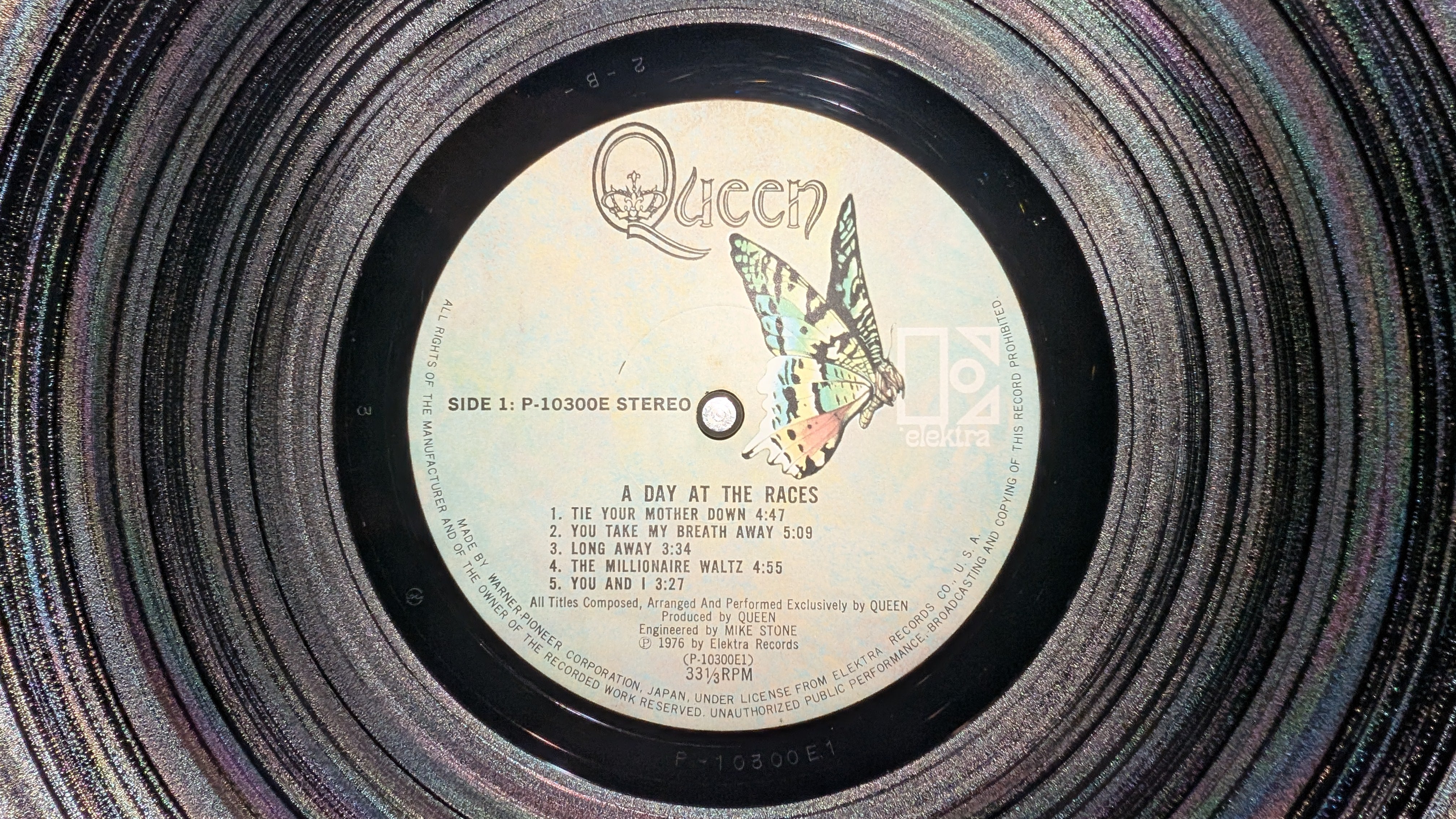 Queen - A Day At The Races  華麗なるレース