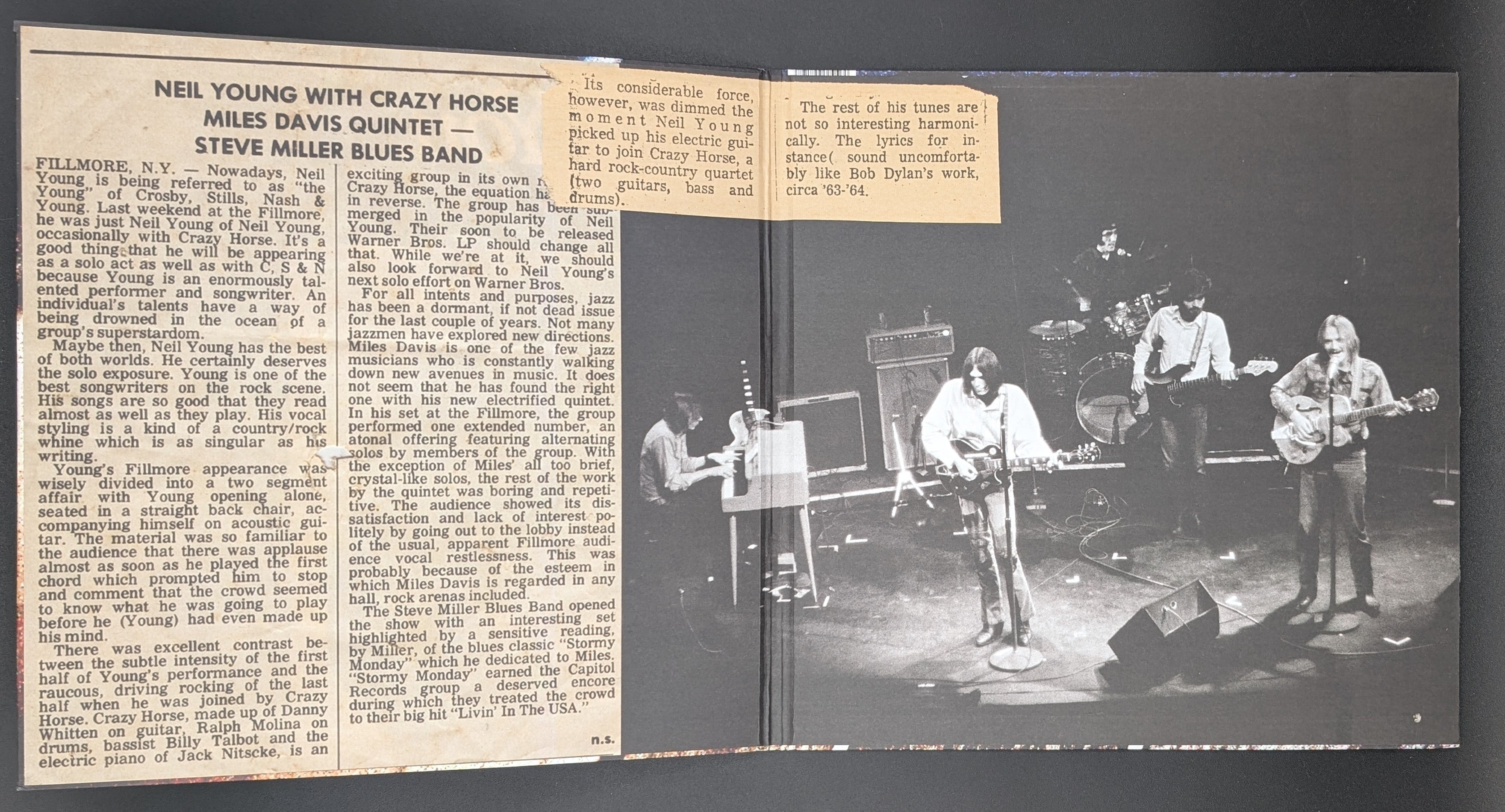 Neil Young & Crazy Horse - Live At The Fillmore East