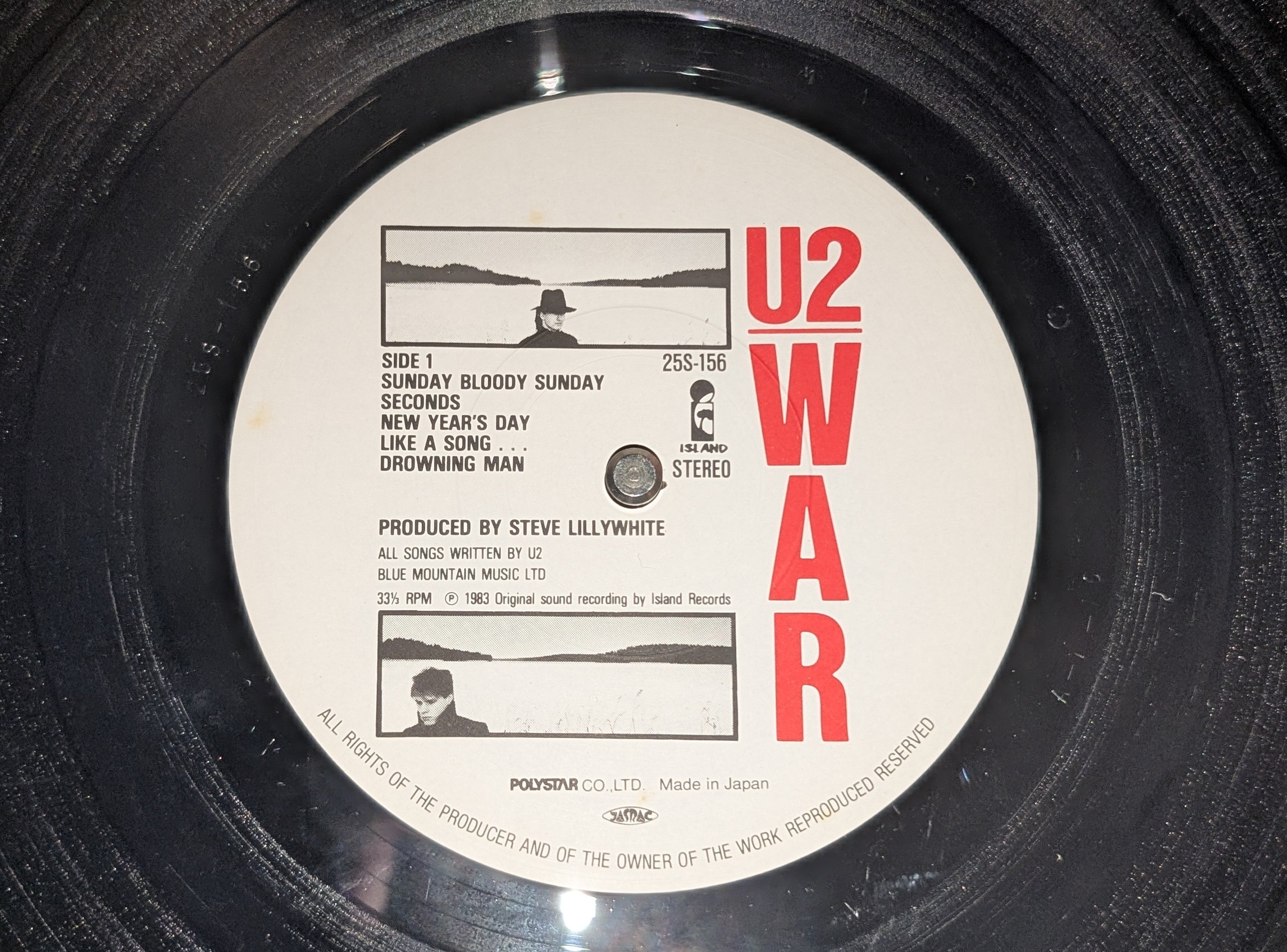 U2 - War  闘