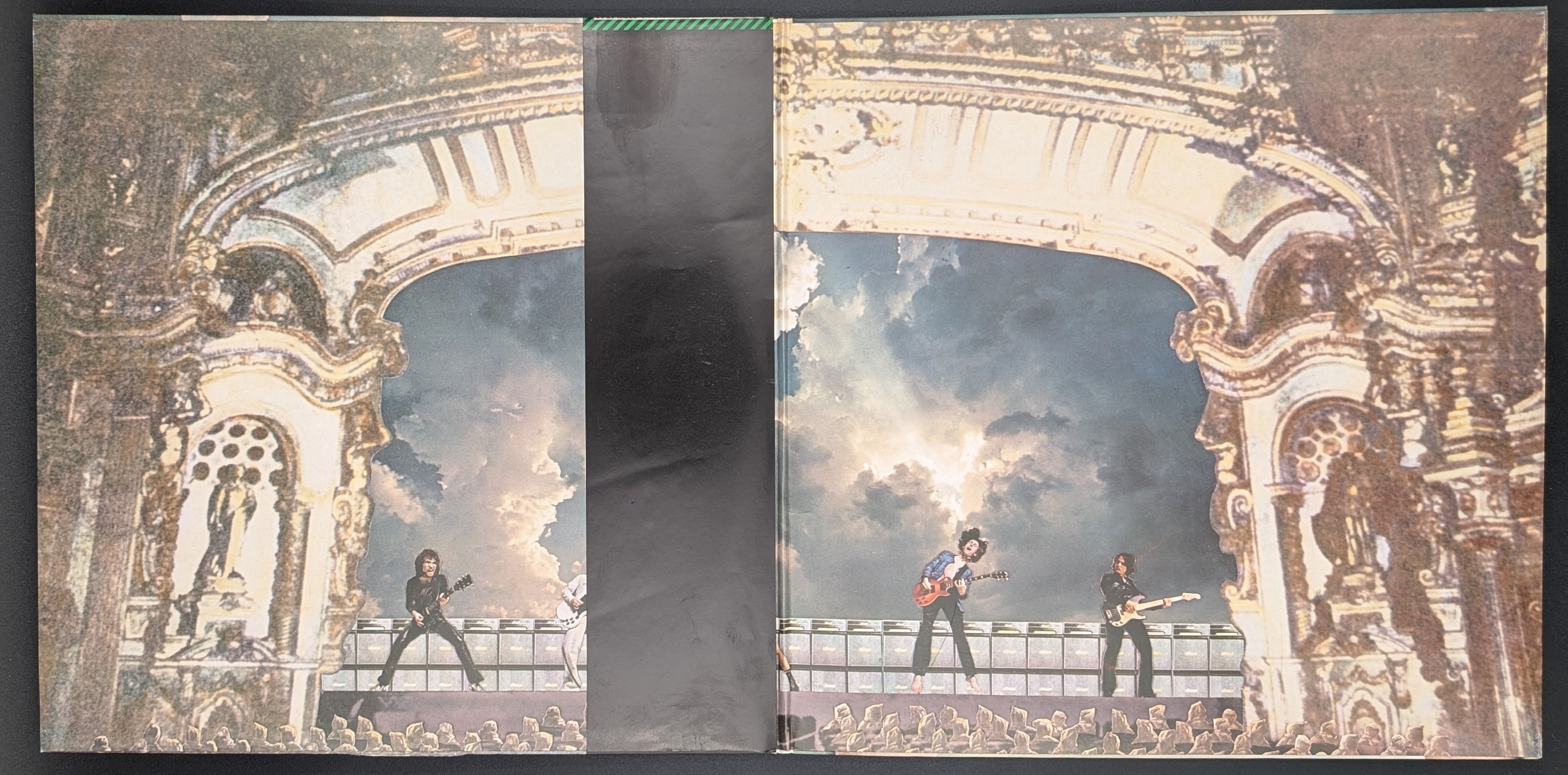 Blue Öyster Cult - On Your Feet Or On Your Knees