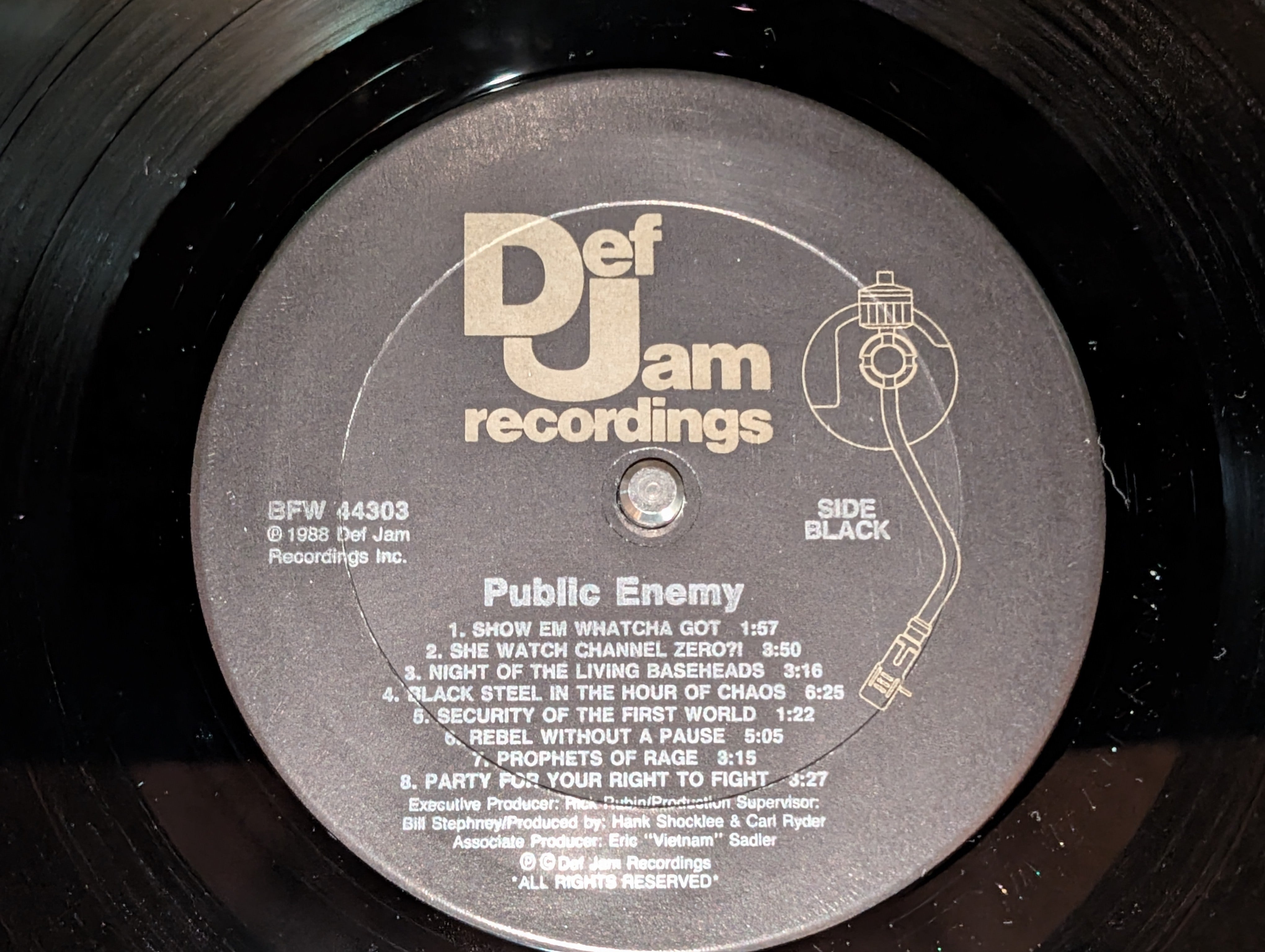 Public Enemy - It Takes A Nation Of Millions To Hold Us Back