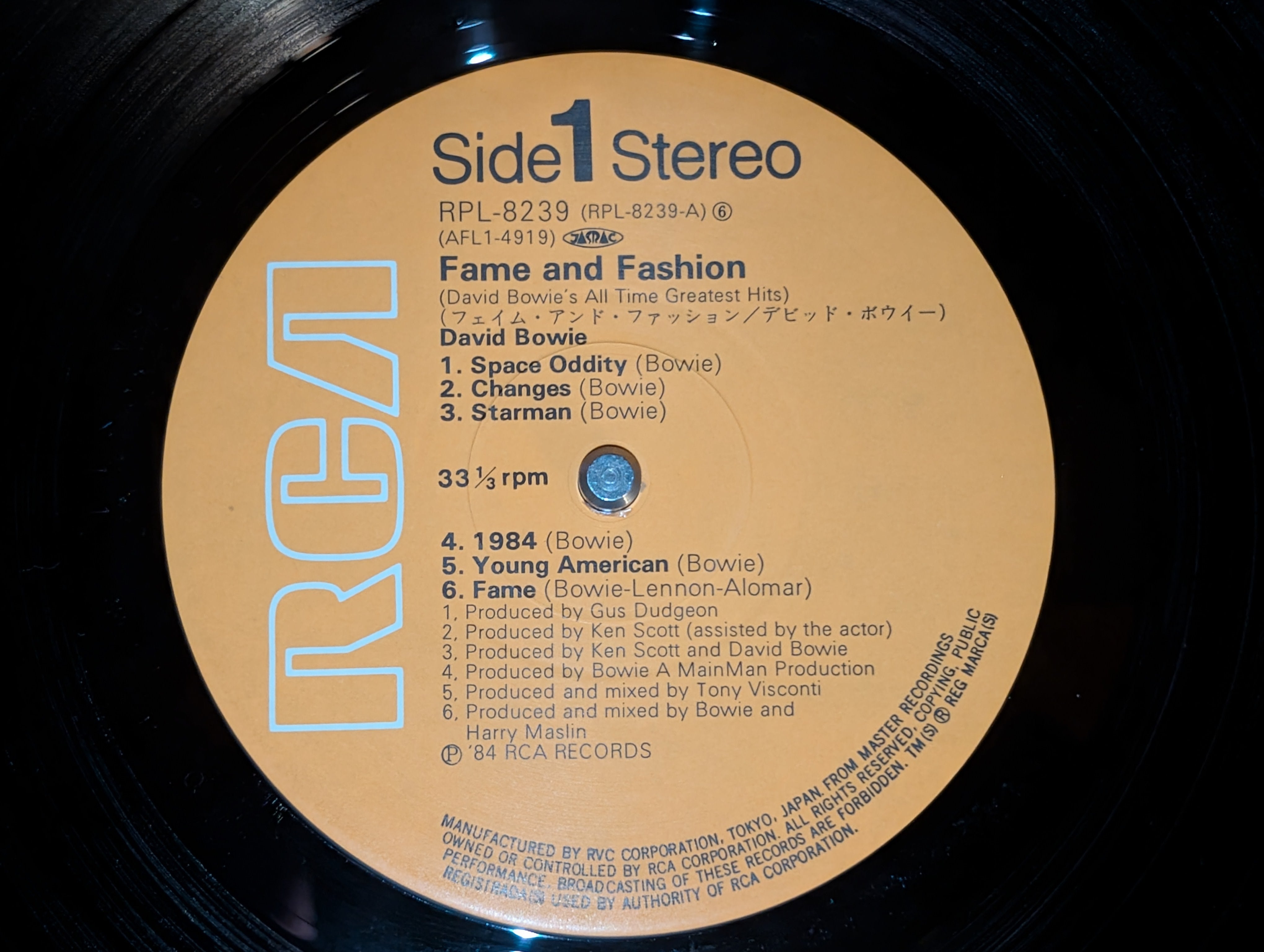 David Bowie - Fame And Fashion (David Bowie's All Time Greatest Hits)