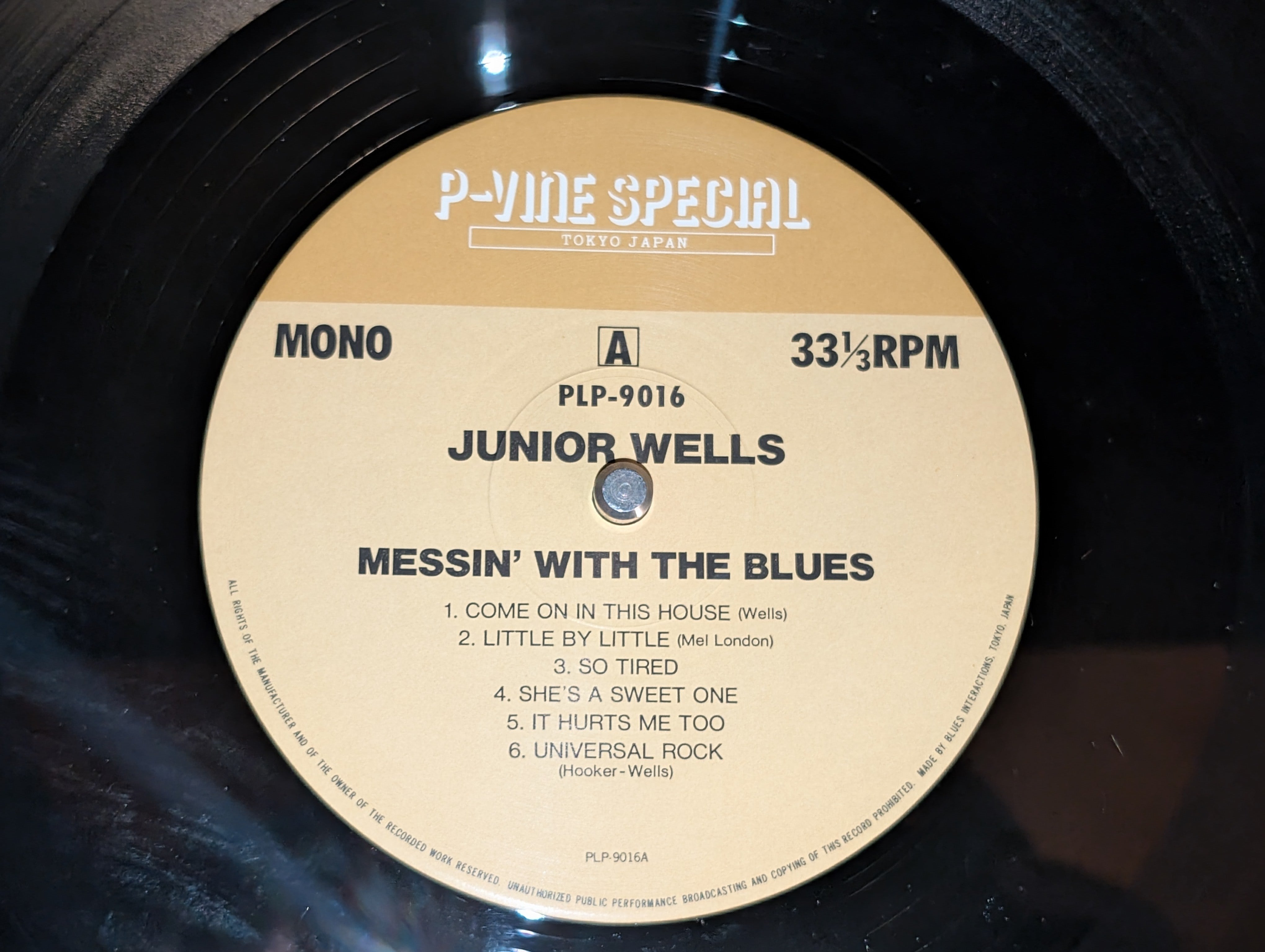 Junior Wells - Messin' With The Blues