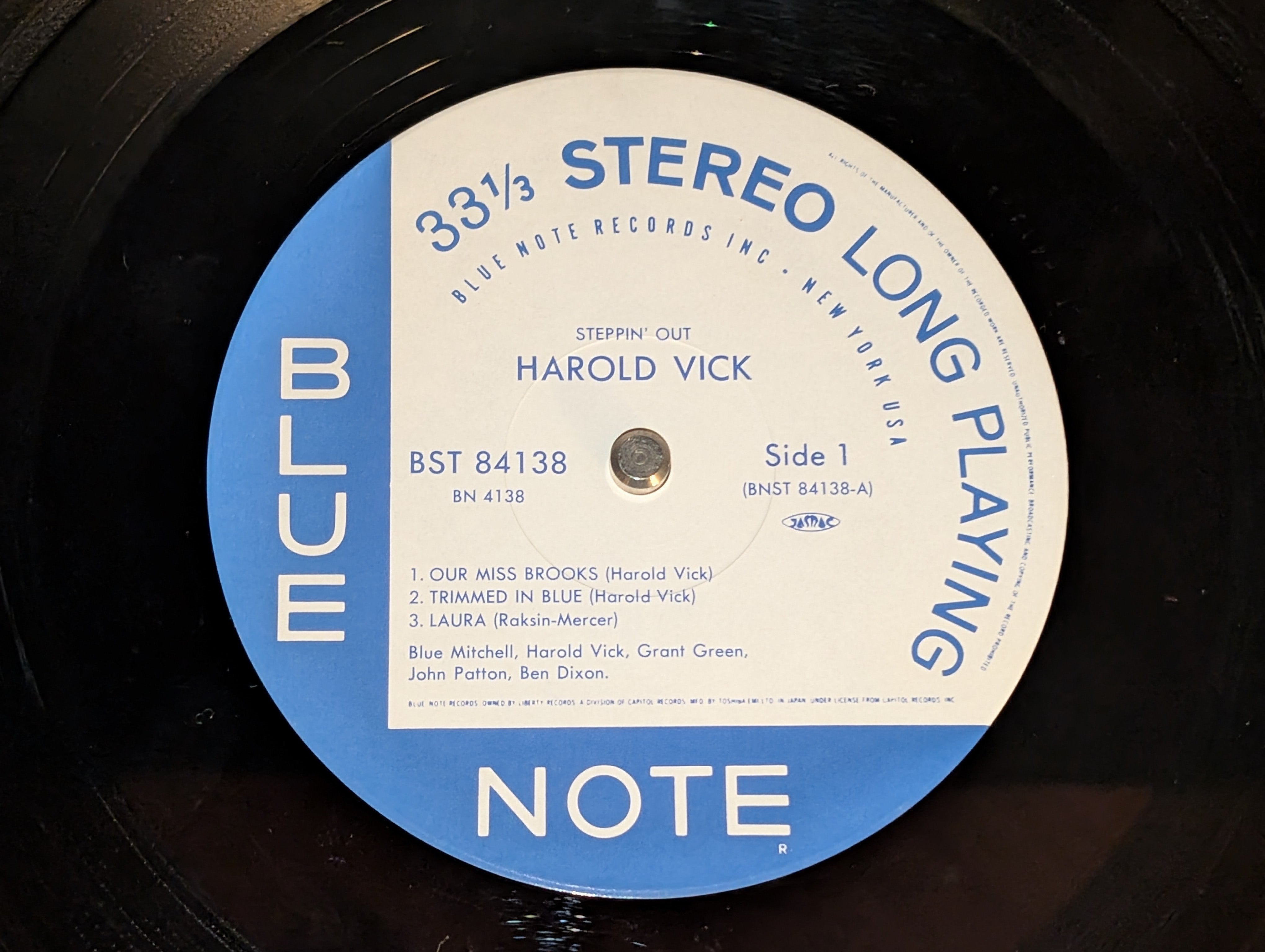 Harold Vick - Steppin' Out!