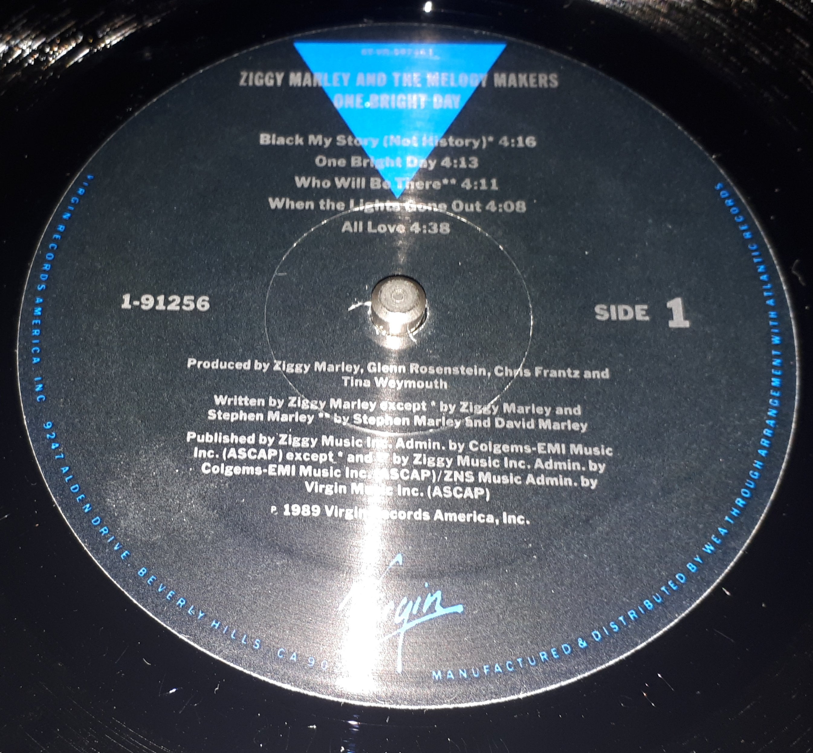 Ziggy Marley And The Melody Makers - One Bright Day